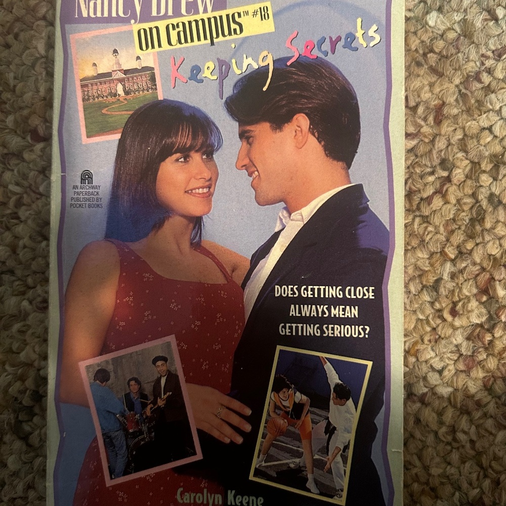 Nancy drew on Campus book